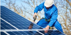 Installation Maintenance Panneaux Solaires Photovoltaïques à Arnac-la-Poste